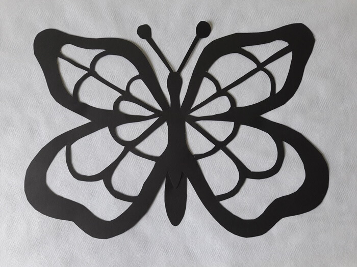 Motyl-witraż z papieru-szablon